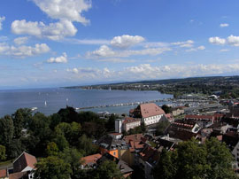 Blick auf die Konstanzer Bucht mit Hafen (vom Mnsterturm)